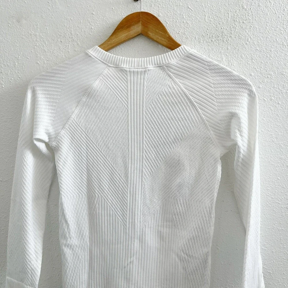LULULEMON Rest Less Pullover No Size Tag Check Measurements